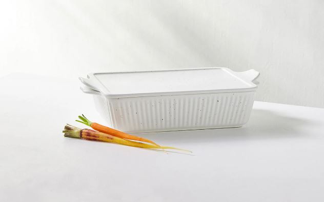 Maxwell Williams Speckle Rectangular Baker with Tr